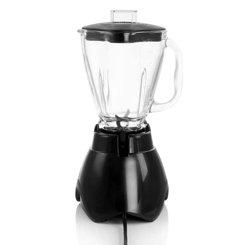 Oster Classic Series 40 oz. 10-SPeed Black Blender with Pulse 4 Oster Classic Series 40 oz. 10-SPeed Black Blender with Pulse - Image 2