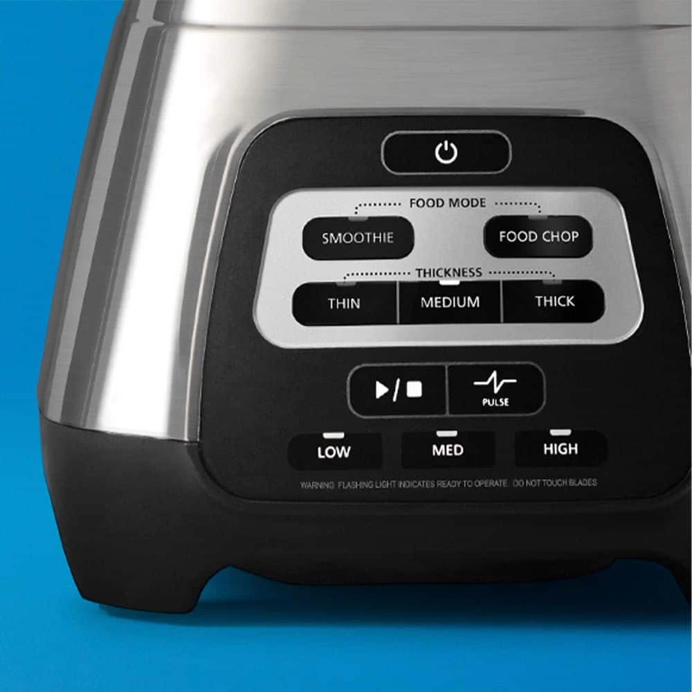 Oster Master Serie 48 oz. 3-Speed 800-Watt 6-Cup Blender with Glass Jar and Blend-N-Go Cup 7 Oster Master Serie 48 oz. 3-Speed 800-Watt 6-Cup Blender with Glass Jar and Blend-N-Go Cup - Image 5